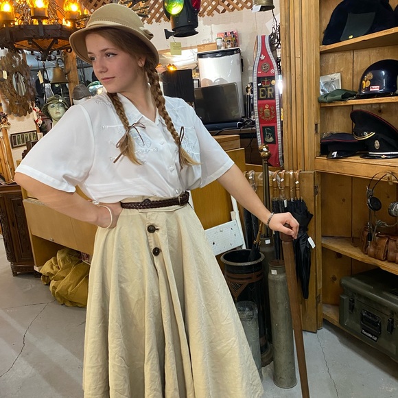 Meet your Posher, Jademarie - Picture 4 of 5